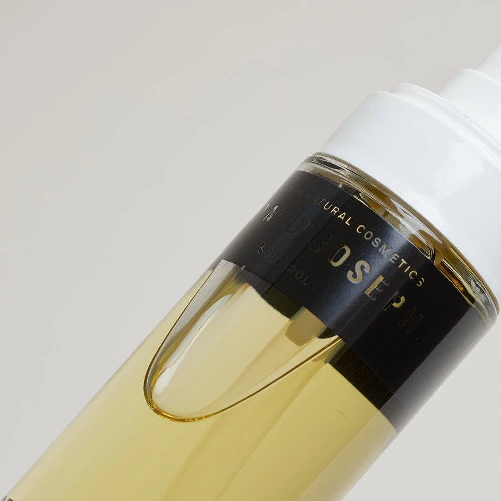 Gentle cleansing oil