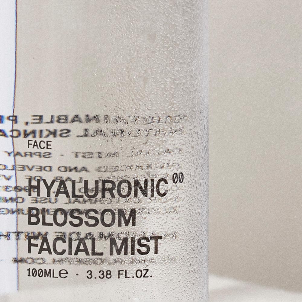 Hyaluronic blossom facial mist
