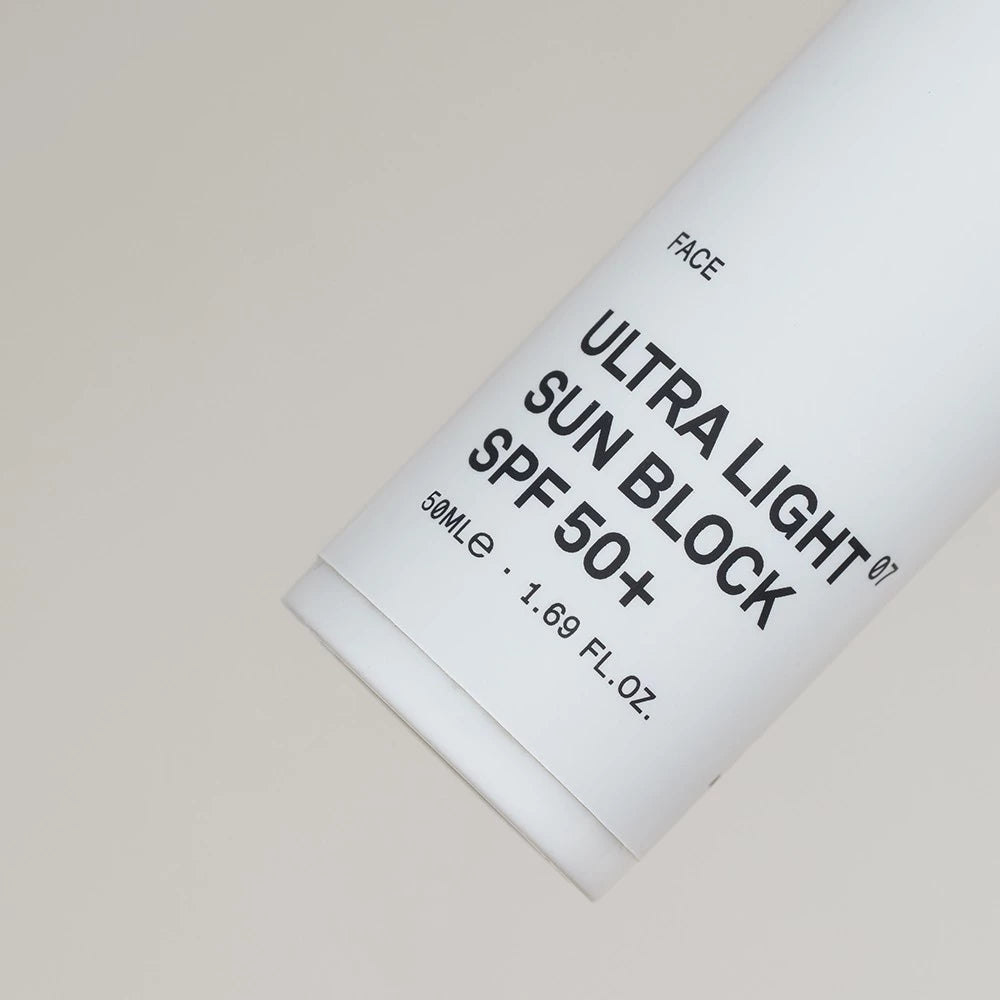 Ultra light sun block SPF 50+